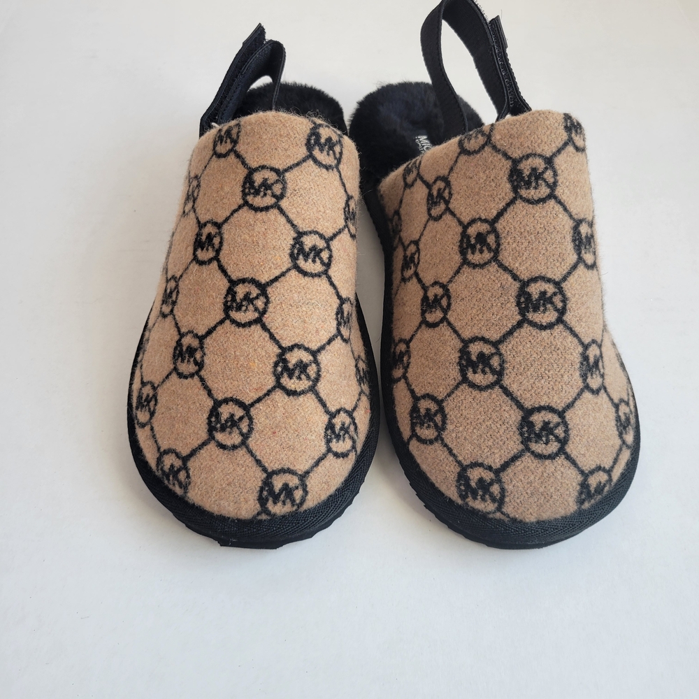 Michael Kors Tan and Black Slippers